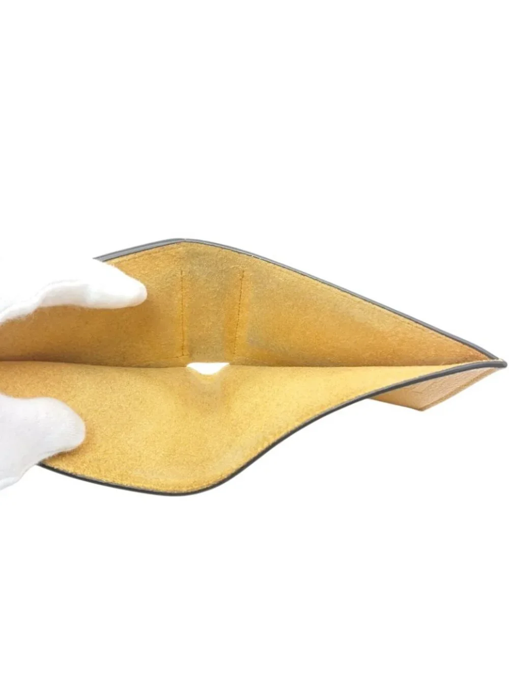 Gucci Folding Wallet Embossed Logo Yellow - Picture 8 of 15